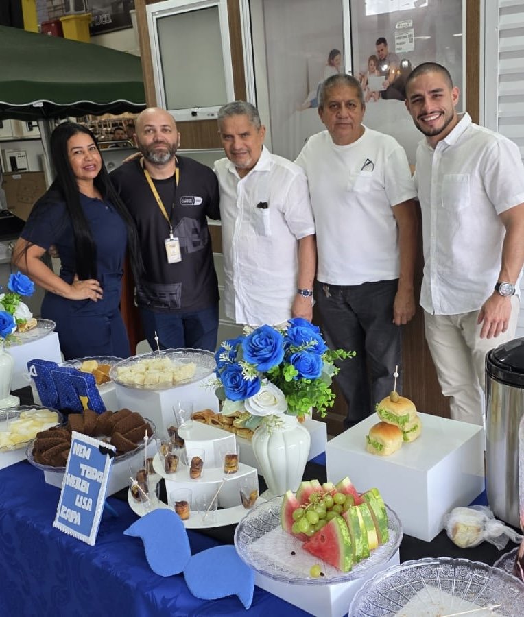 F.Vasconcelos em ação na loja de um cliente parceiro